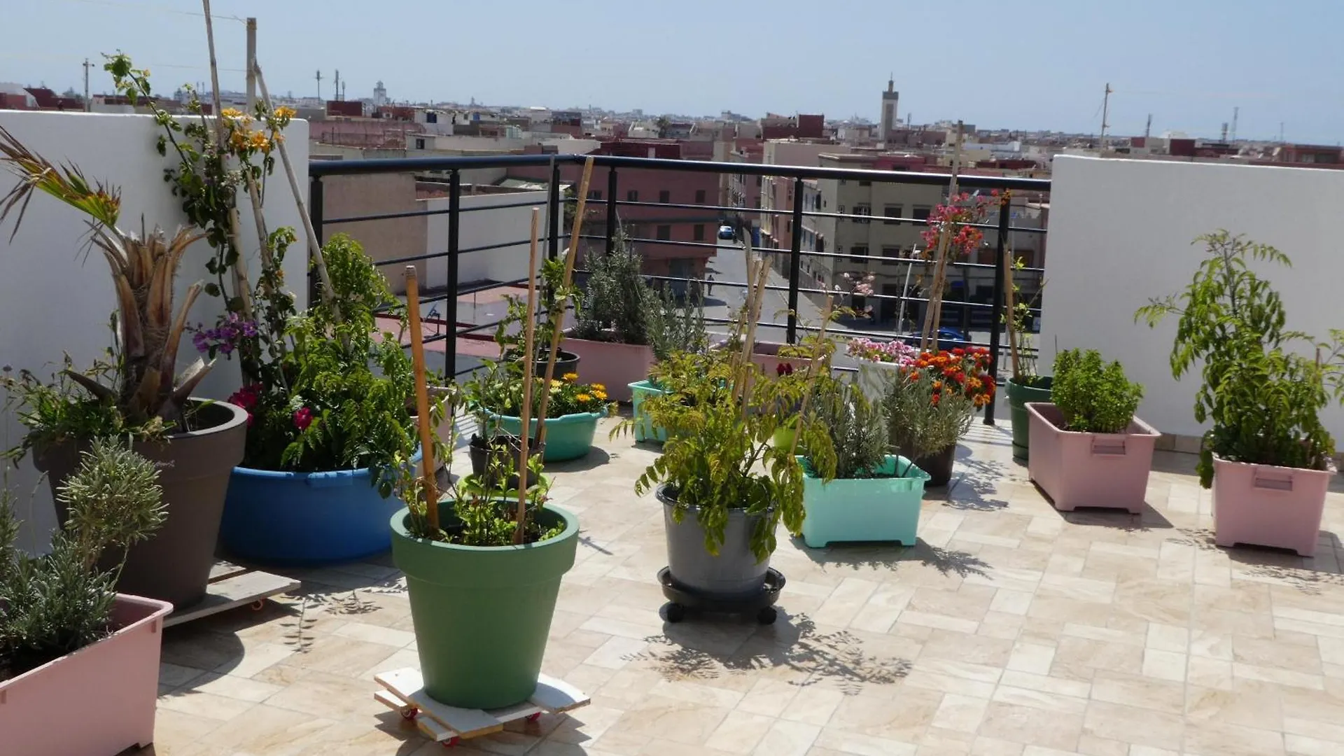 אסאוירה Al Bouhaira Abyad בית הארחה